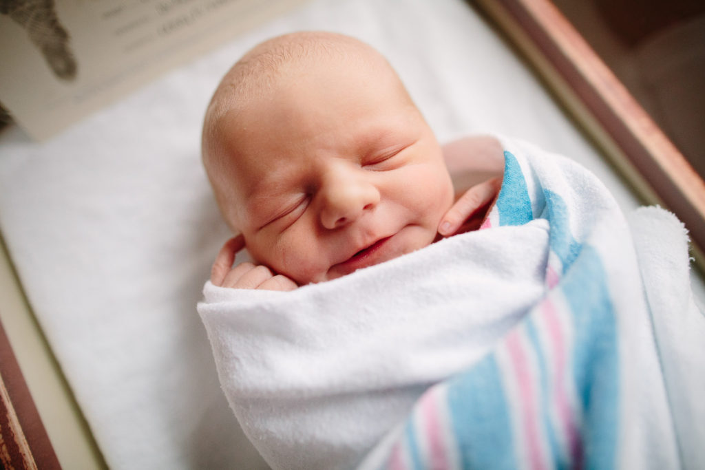 newborn baby smile fresh 48 session Bellevue Hospital Niskayuna New York