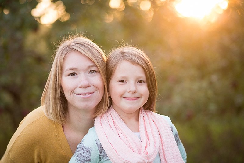 Family photos in Lindsey's Apple Orchard