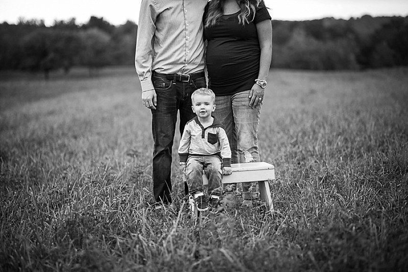 Family photos on a farm in Clifton Park, New York