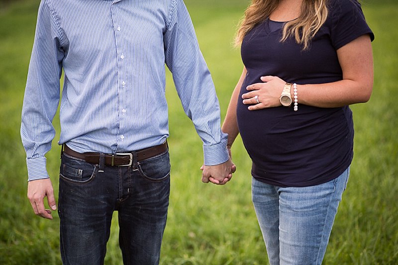Family photos on a farm in Clifton Park, New York