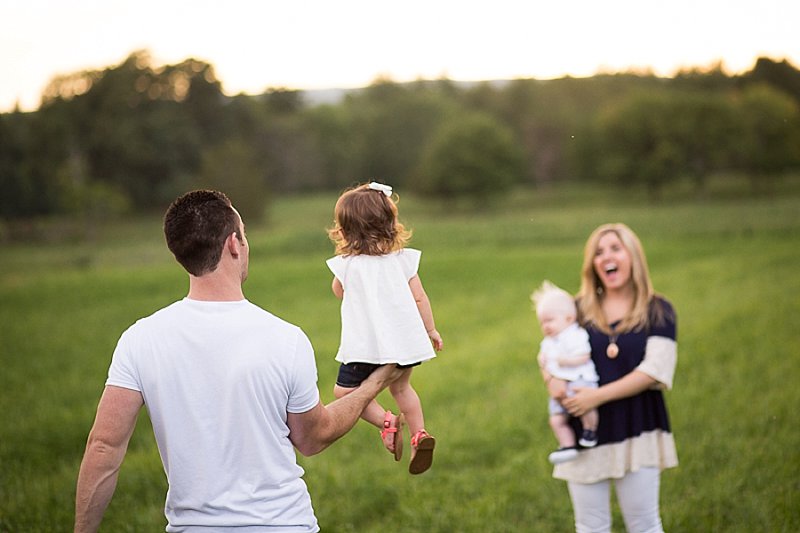 Family photos on a farm in Clifton Park, New York