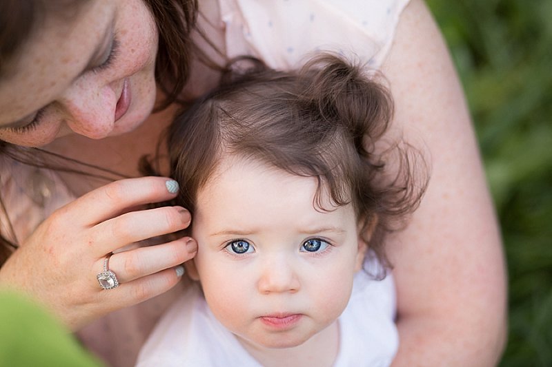 Family photos in Lindsey's Apple Orchard in Rexford New York