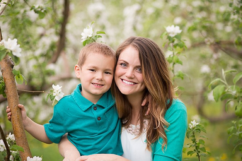 Rexford, New York family photography in Lindsey's Apple Orchard