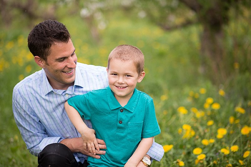 Rexford, New York family photography in Lindsey's Apple Orchard