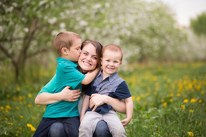 Rexford, New York family photography in Lindsey's Apple Orchard