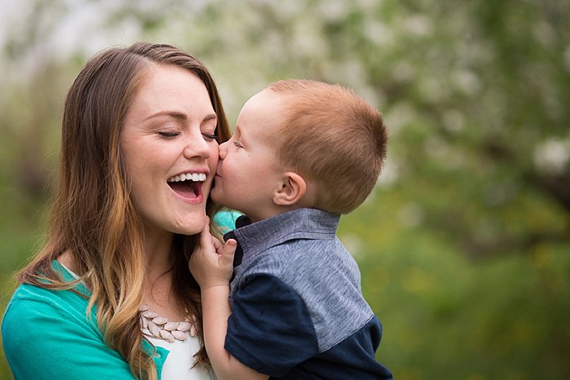 Rexford, New York family photography in Lindsey's Apple Orchard
