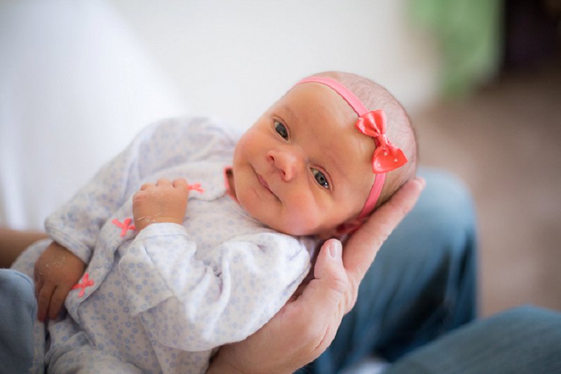 Newborn and family photos at home in Clifton Park, NY