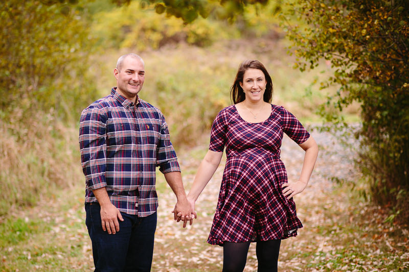 maternity portrait with mom and dad