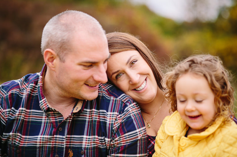 picture of mom with husband and daughter
