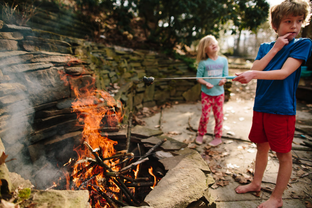 roasting marshmallows ny lifestyle photogrpher