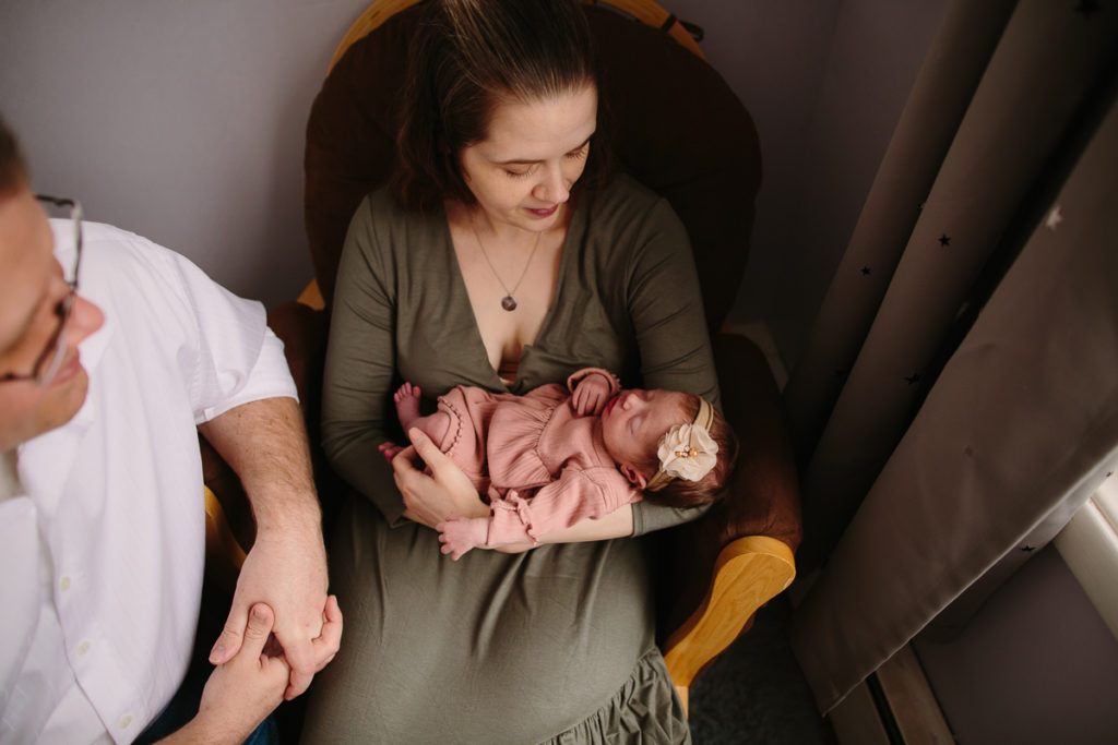 newborn baby fell asleep after breastfeeding