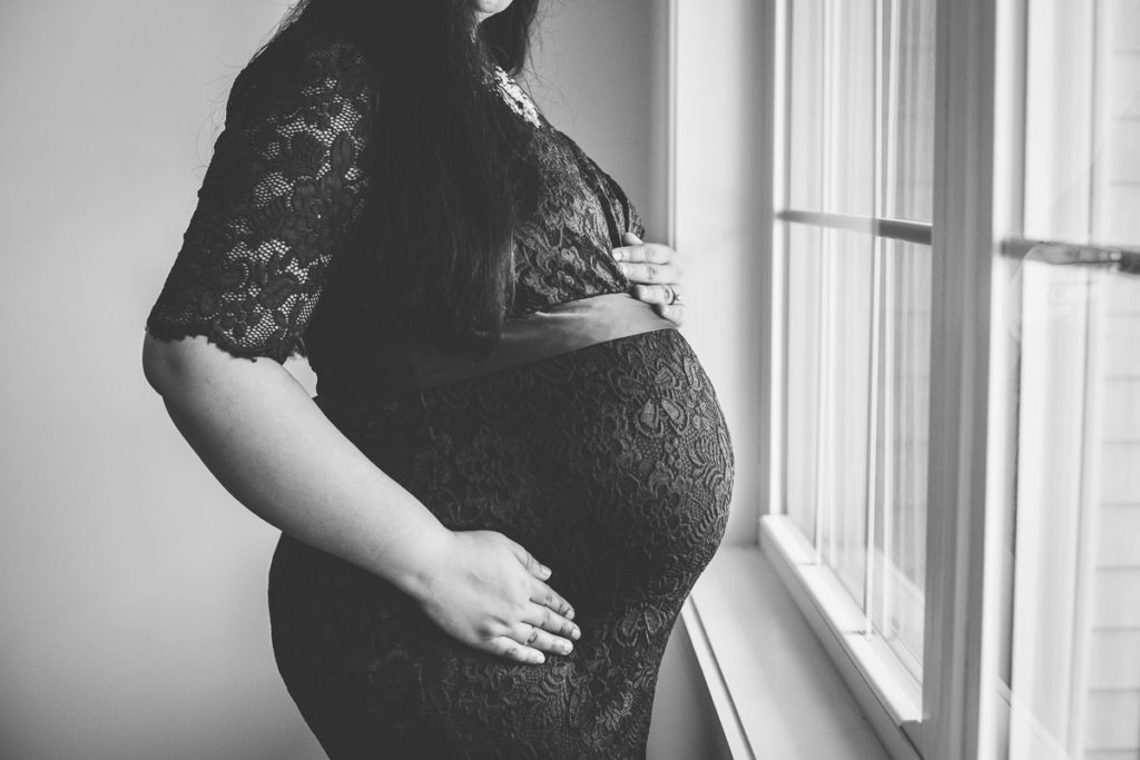 black and white photography pregnant belly