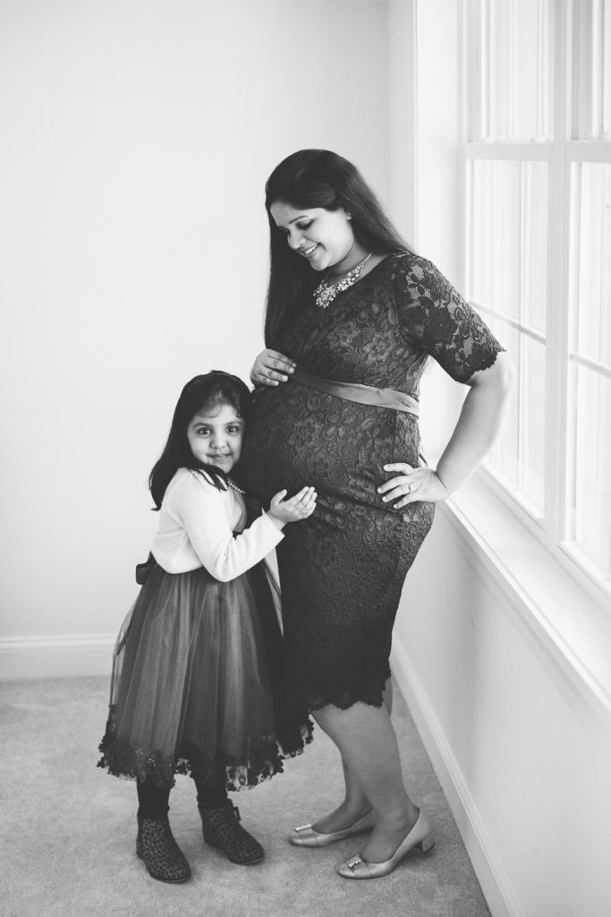 daughter with pregnant mom maternity pictures