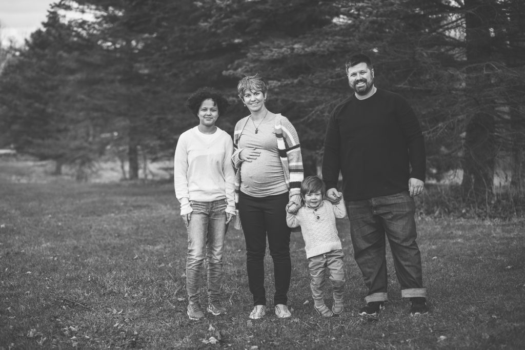 Halfmooon NY Maternity photographer black and white portriat